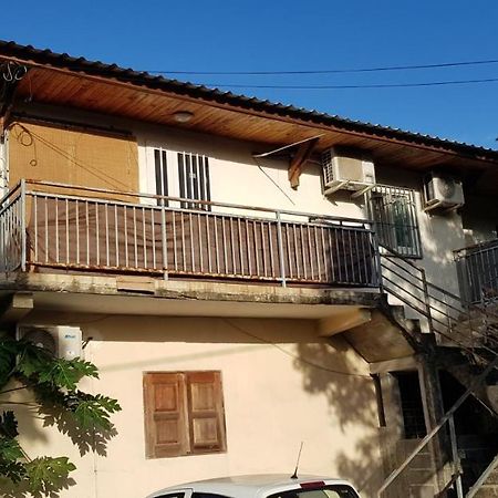 Joli F3 A Une Minute De La Plage Boueni Exterior foto