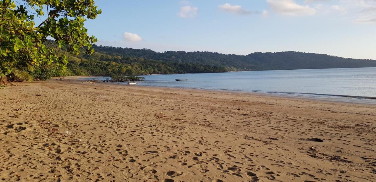 Joli F3 A Une Minute De La Plage Boueni Exterior foto